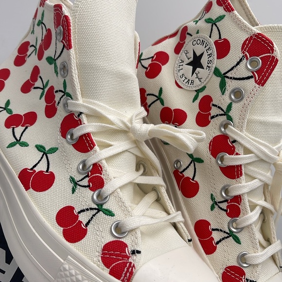 Converse WMNS CTAS LIFT HI
EGRET/RED/GREEN Cherry A08096C Platforms Sneakers - Picture 7 of 16